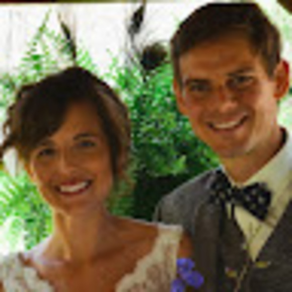 Meet your Posher, Lara - Picture 1 of 1